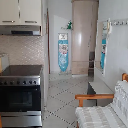 At Lungomare * Vlorë