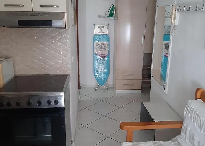 At Lungomare * Vlorë